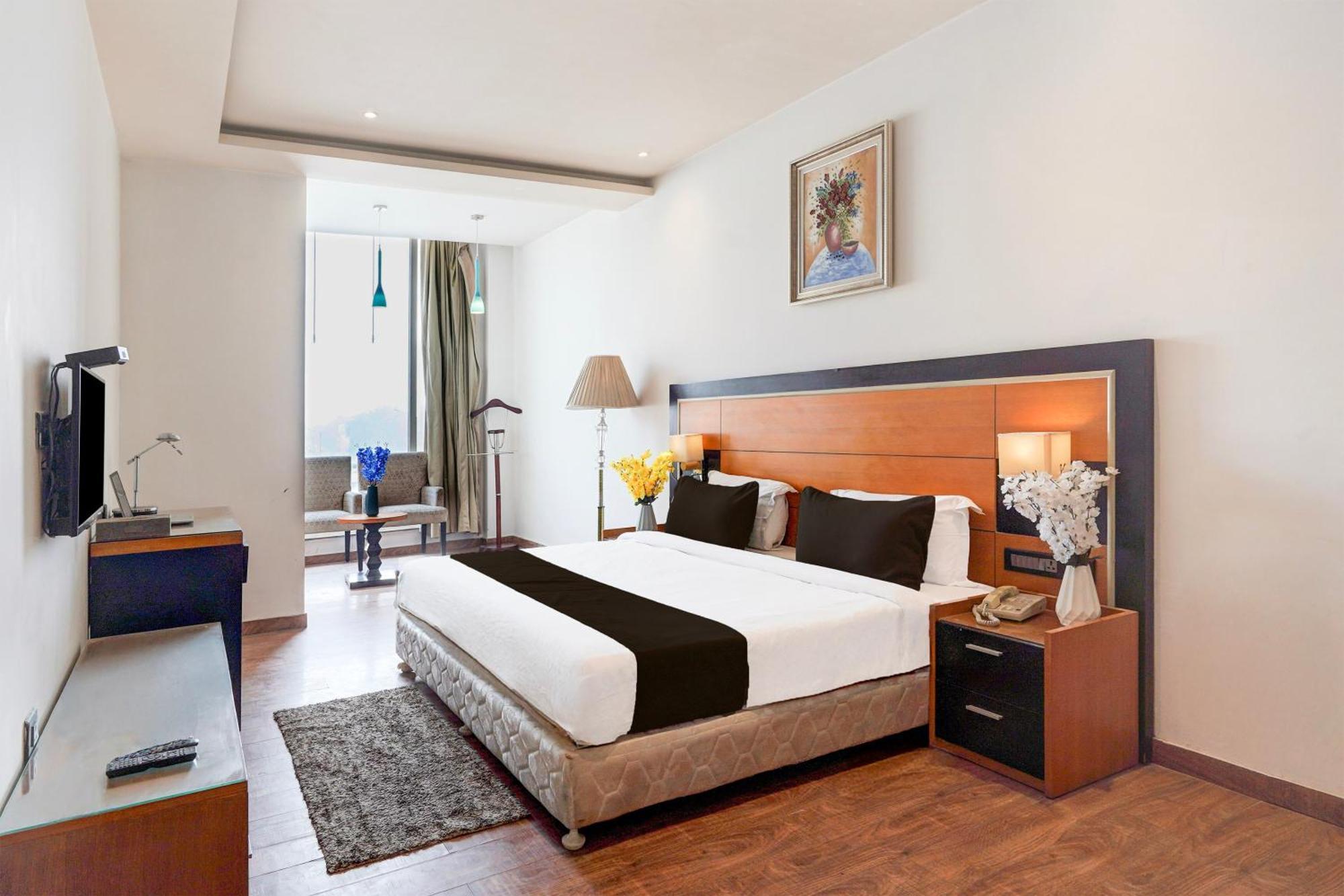 Townhouse Oak Agra Near Sultanganj Puliya Formerly Bb Grand Esterno foto