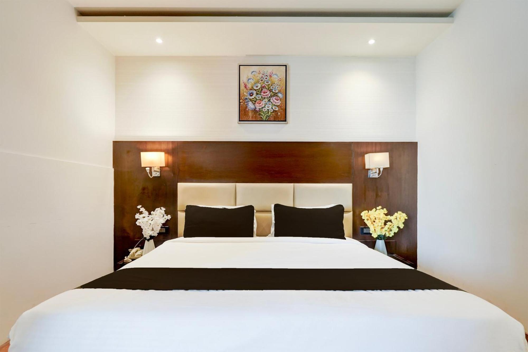 Townhouse Oak Agra Near Sultanganj Puliya Formerly Bb Grand Esterno foto
